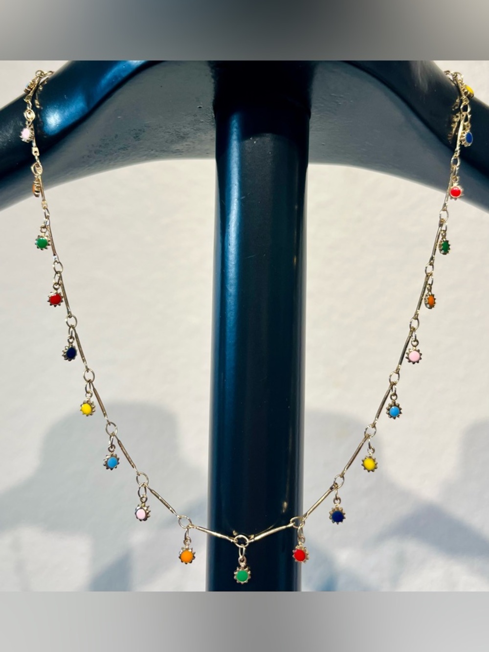 Vintage Y2K Gold Tone Multi-Color Daisy Drop Charm Necklace